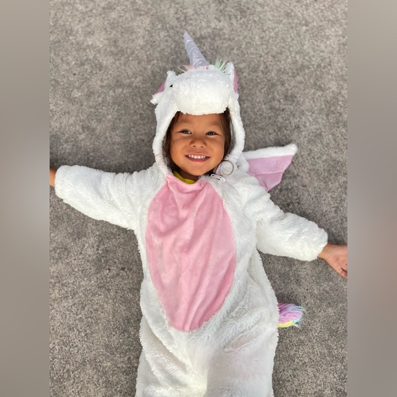 Aloha! Im your new POSH friend Bernadette, but YOU can call me BeHawaii๐ค๐๐ - Picture 13 of 17